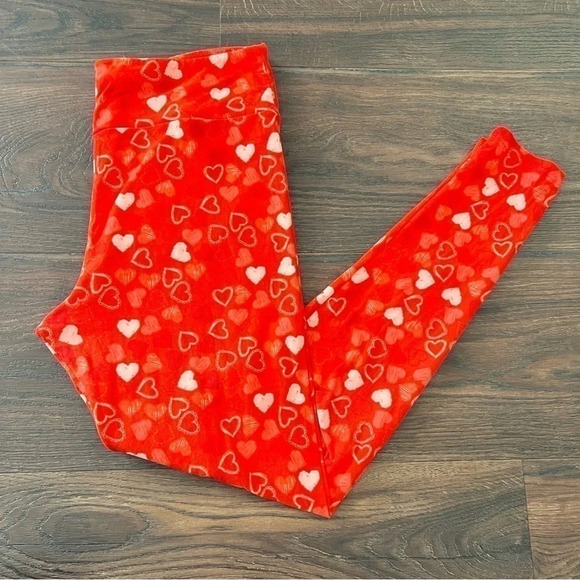 Lularoe TC leggings red hearts design - Picture 1 of 6